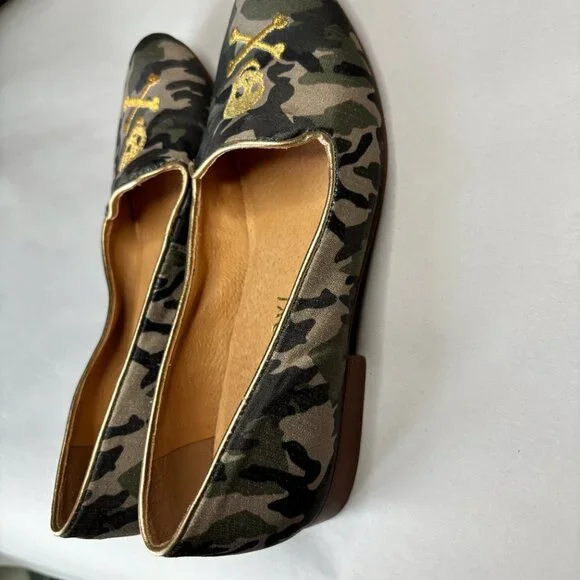 Pre-worn MINT Jack Rogers Women's Size 6.5 Gold Skull Pirate Camo Flats - Picture 5 of 11